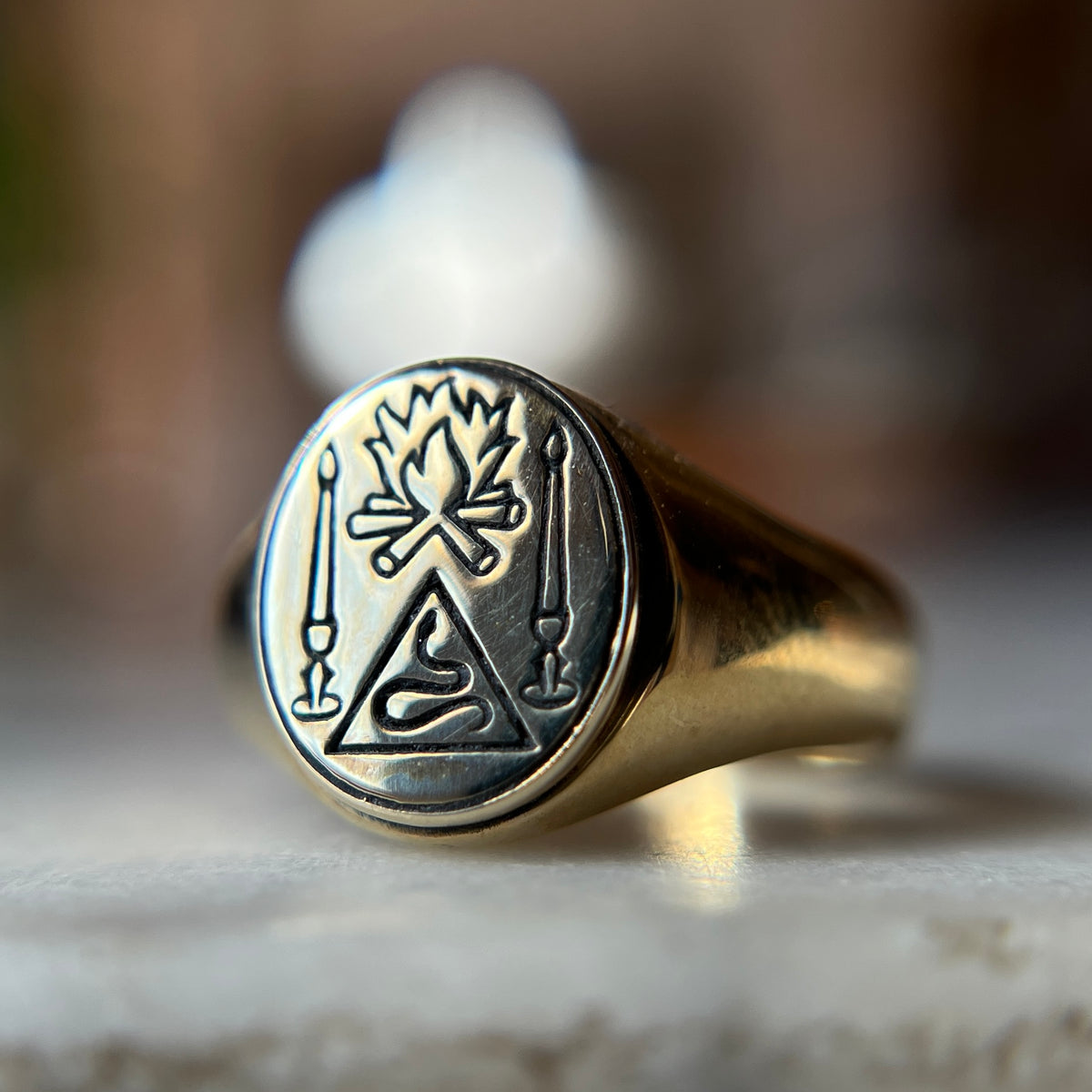 OUROBOROS SIGNET PIERCE GOLD 片耳 OUROBOROS SIGNET PIERCE GOLD – h'eres