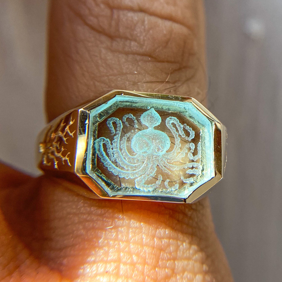 Kraken Intaglio – Digby & Iona