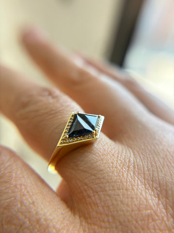 Sapphire Divya