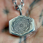 Dat Rosa Necklace - product thumbnail