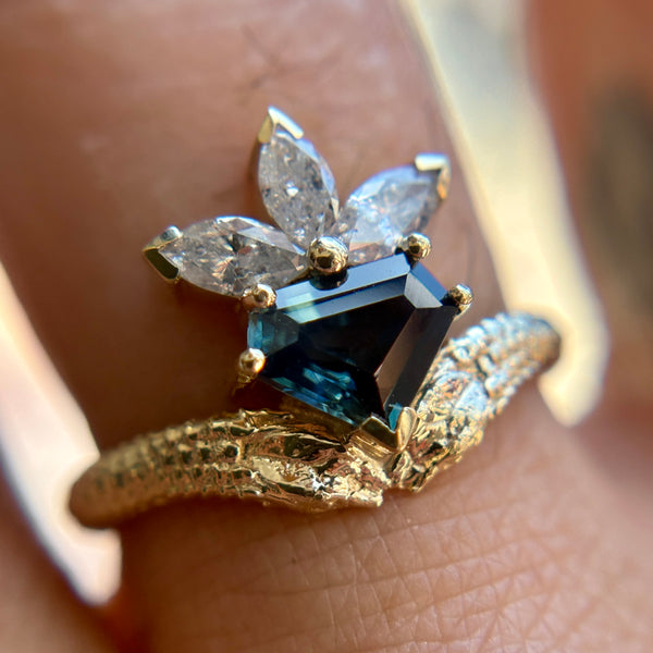 .80ct Sapphire Double Nagini