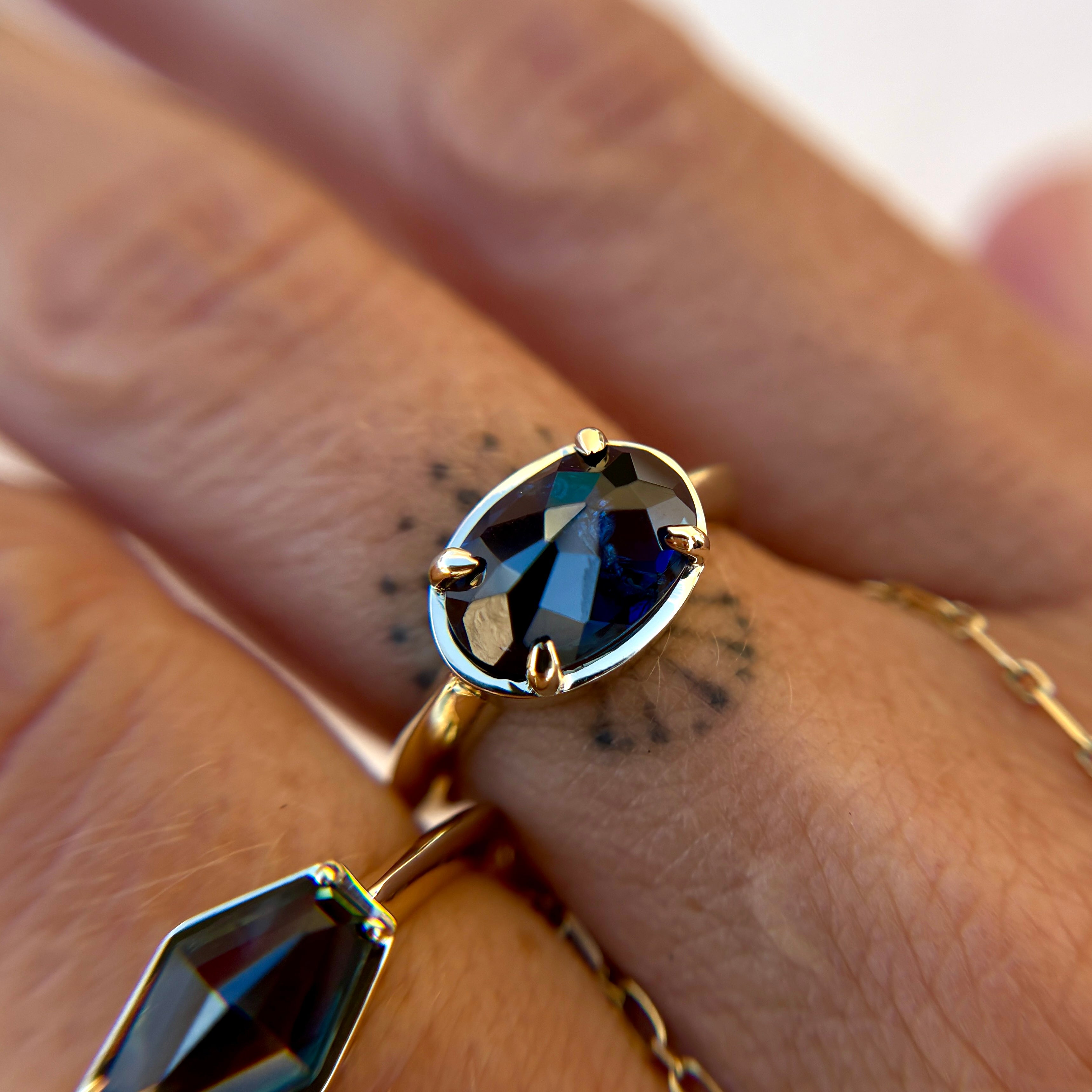 3.5ct Oval Sapphire Boss Ring – Digby & Iona