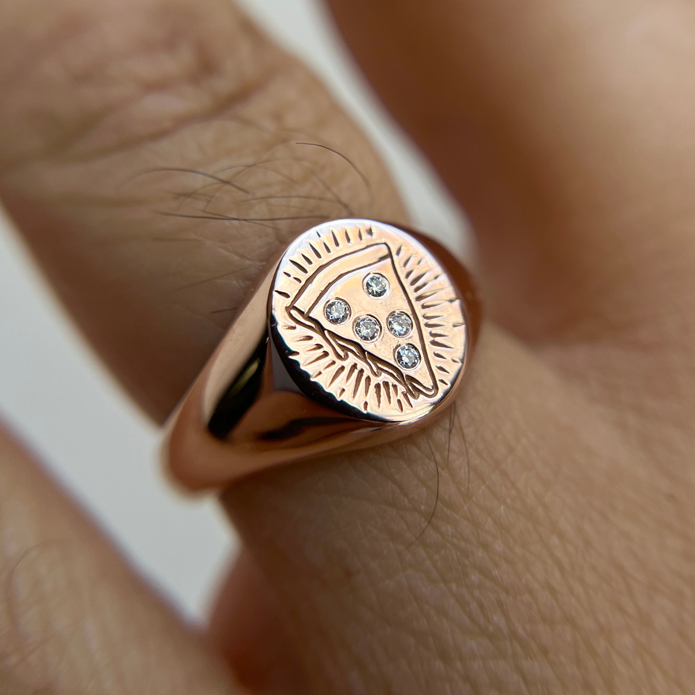 Pizza Signet – Digby & Iona