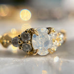 Opalescent Oval Nico - product thumbnail