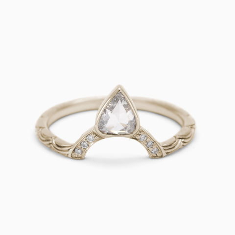 Oona Tiara band
