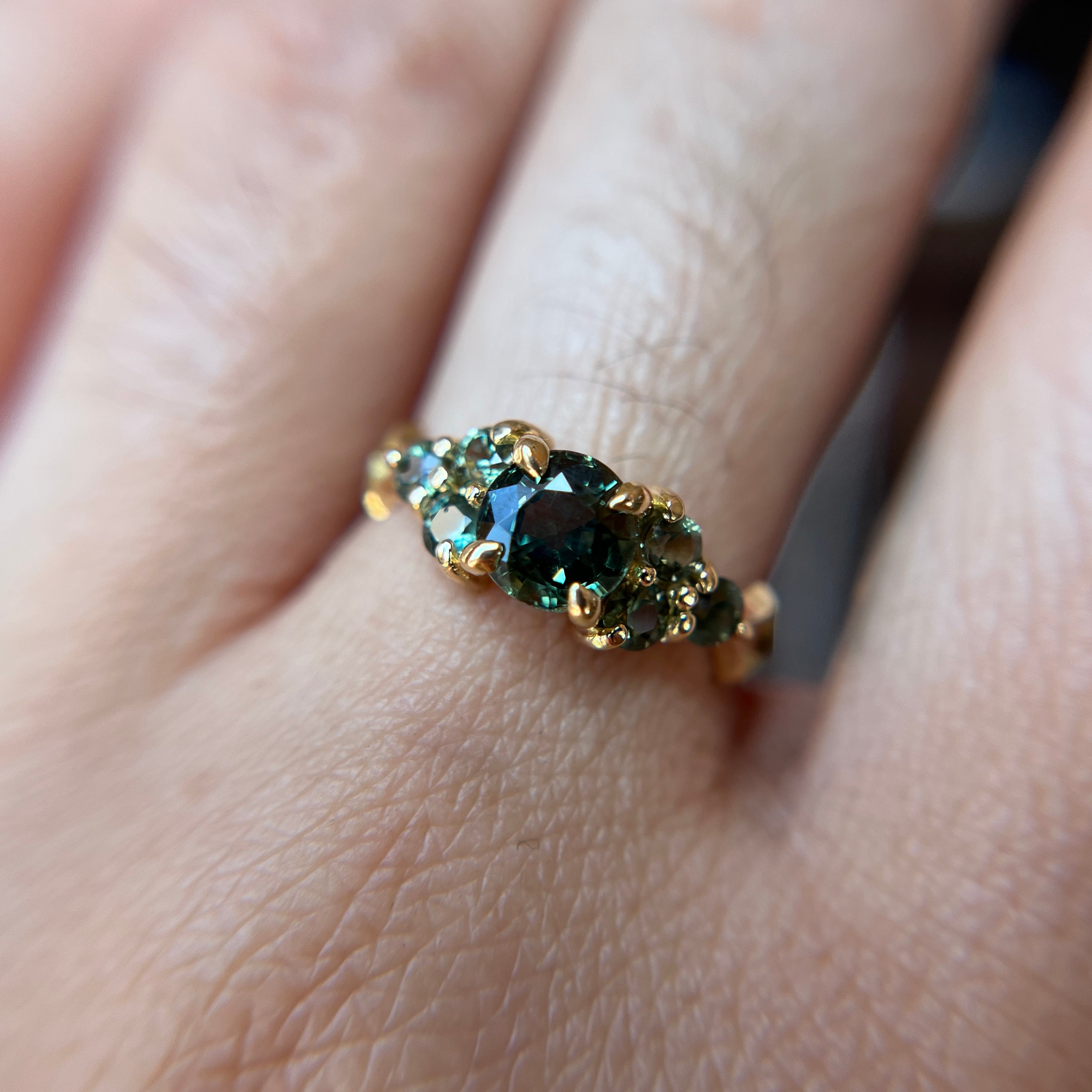 Green Sapphire Nico – Digby & Iona